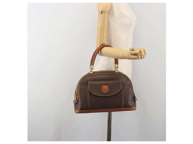 Céline Borsa a mano CELINE Macadam Canvas PVC Leather Brown Gold Auth 196621A Marrone D'oro - vista 25