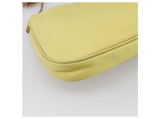 Borsa a Tracolla con Catena PRADA Nylon Giallo Tono Oro Auth 198491A - vista 13