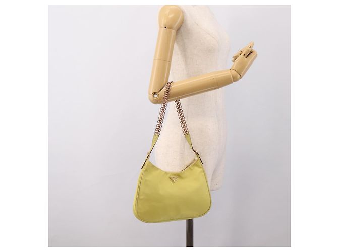 Borsa a Tracolla con Catena PRADA Nylon Giallo Tono Oro Auth 198491A - vista 21
