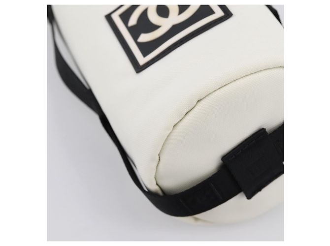 CHANEL Sport-Getränkehalter Nylon White Black CC Auth ka5764A Schwarz Weiß - Ansicht 11