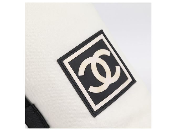 CHANEL Sport-Getränkehalter Nylon White Black CC Auth ka5764A Schwarz Weiß - Ansicht 14