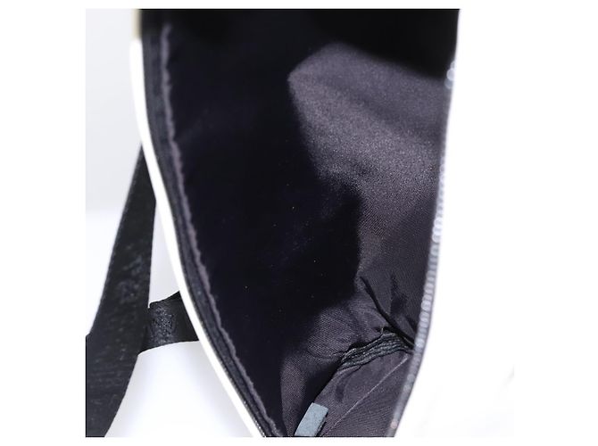 CHANEL Sport-Getränkehalter Nylon White Black CC Auth ka5764A Schwarz Weiß - Ansicht 20