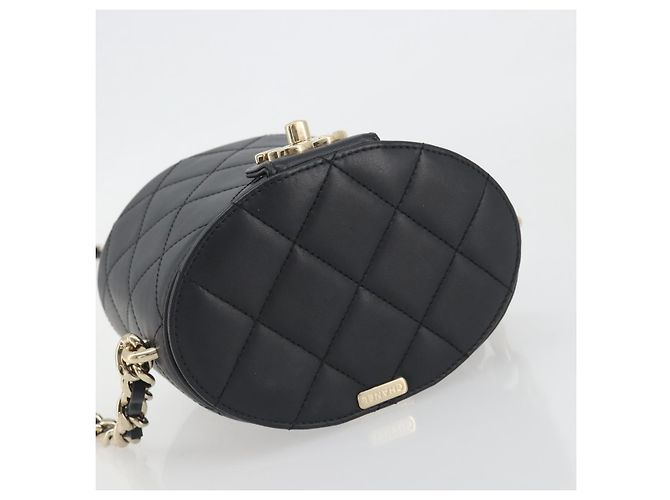 CHANEL Matelasse Chain Shoulder Vanity Bag aus schwarzem Lammleder CC Auth 198651SAM - Ansicht 6