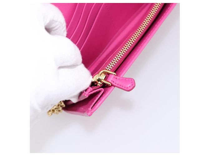 Cartera larga PRADA Velor Red Gold Auth 197223M Roja Dorado - vista 17