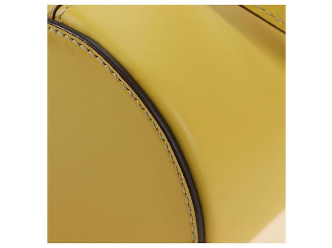 Borsa a mano Miu Miu in pelle 2way Giallo Oro Auth 195501V D'oro - vista 16