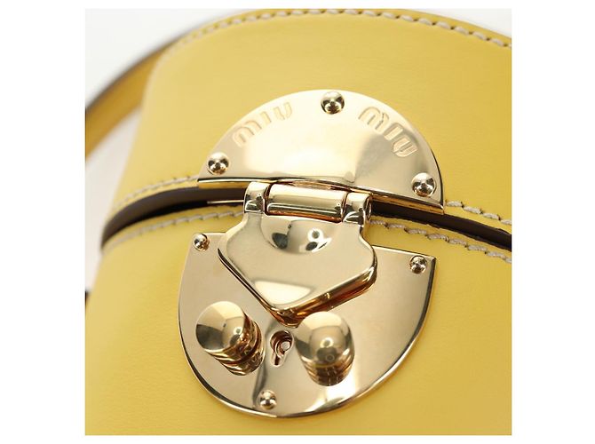 Borsa a mano Miu Miu in pelle 2way Giallo Oro Auth 195501V D'oro - vista 19