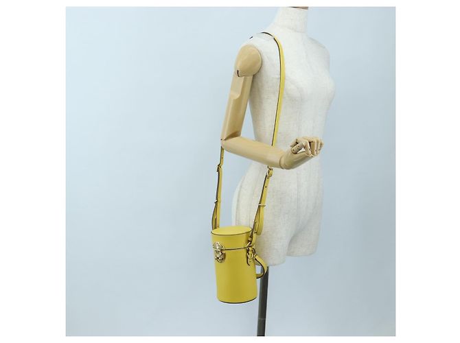 Borsa a mano Miu Miu in pelle 2way Giallo Oro Auth 195501V D'oro - vista 28