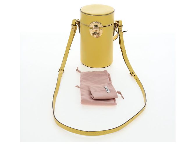 Borsa a mano Miu Miu in pelle 2way Giallo Oro Auth 195501V D'oro - vista 29