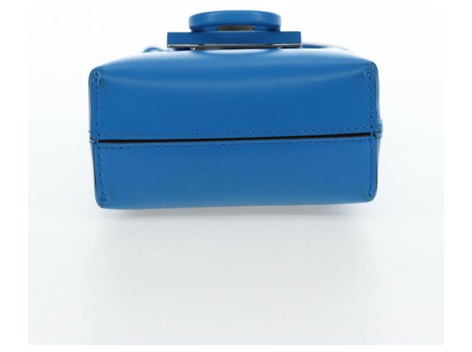 Pouch Salvatore Ferragamo Gancini in pelle blu e argento Auth 195518M - vista 10