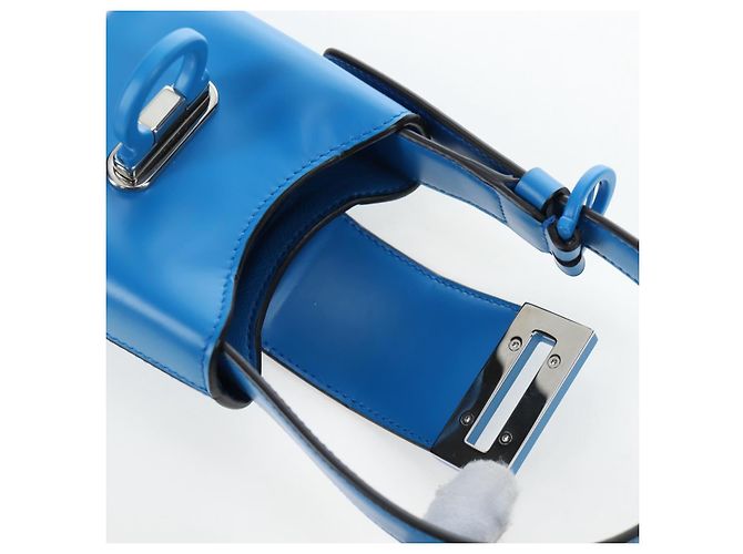 Pouch Salvatore Ferragamo Gancini in pelle blu e argento Auth 195518M - vista 16