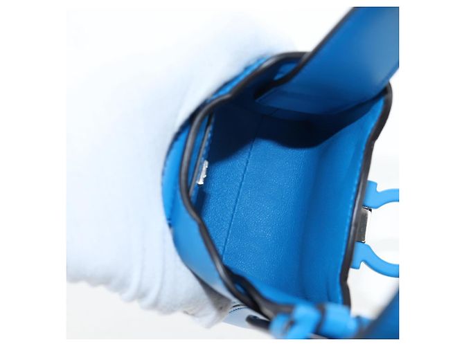 Pouch Salvatore Ferragamo Gancini in pelle blu e argento Auth 195518M - vista 18