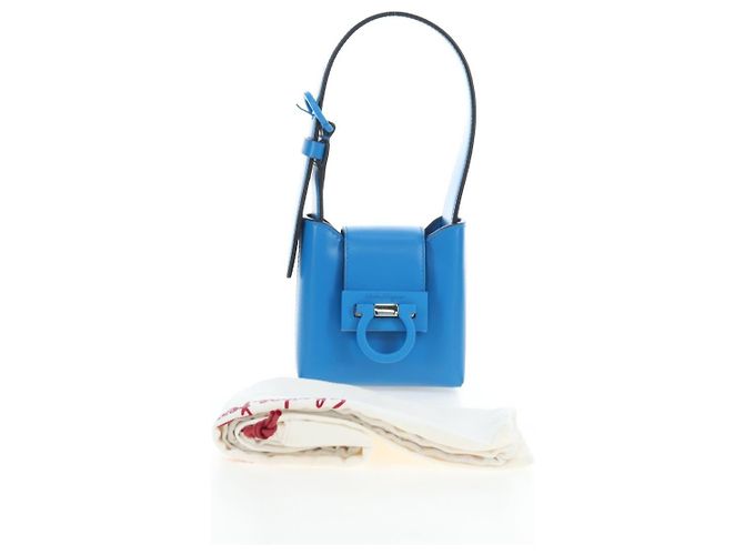 Pouch Salvatore Ferragamo Gancini in pelle blu e argento Auth 195518M - vista 23