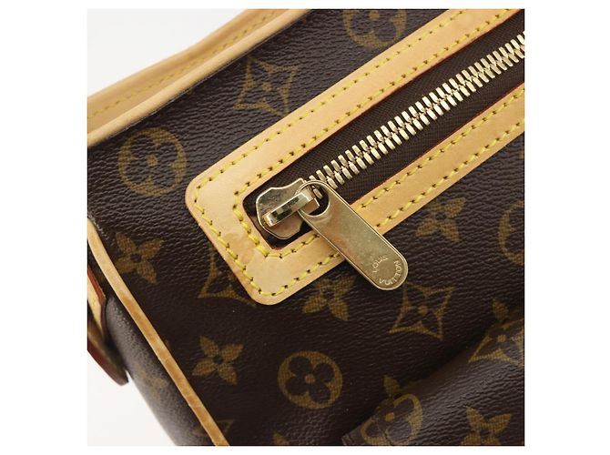 LOUIS VUITTON Monogram Hudson GM Shoulder Bag M40045 LV Auth 197032A Monogramma - vista 15