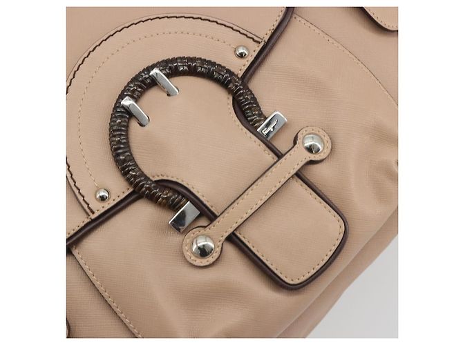 Borsa Salvatore Ferragamo Gancini in pelle beige argento Auth 197508A - vista 15