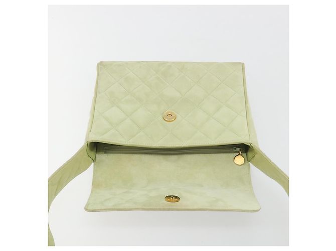 Borsa a tracolla CHANEL Matelassé in camoscio verde con CC tono oro Auth BA14888A - vista 16