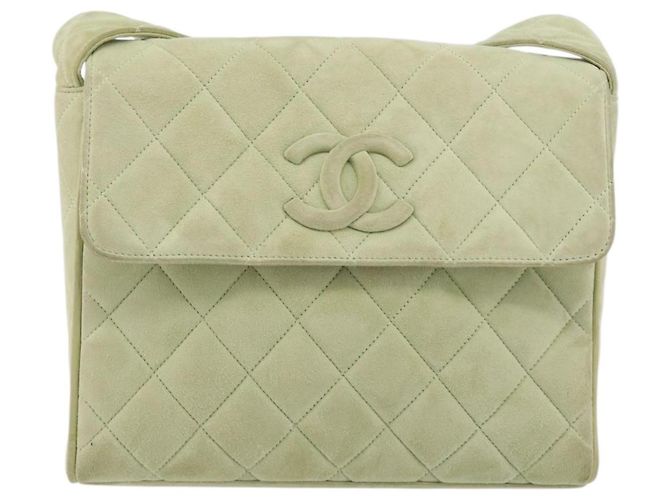 Borsa a tracolla CHANEL Matelassé in camoscio verde con CC tono oro Auth BA14888A - vista 2