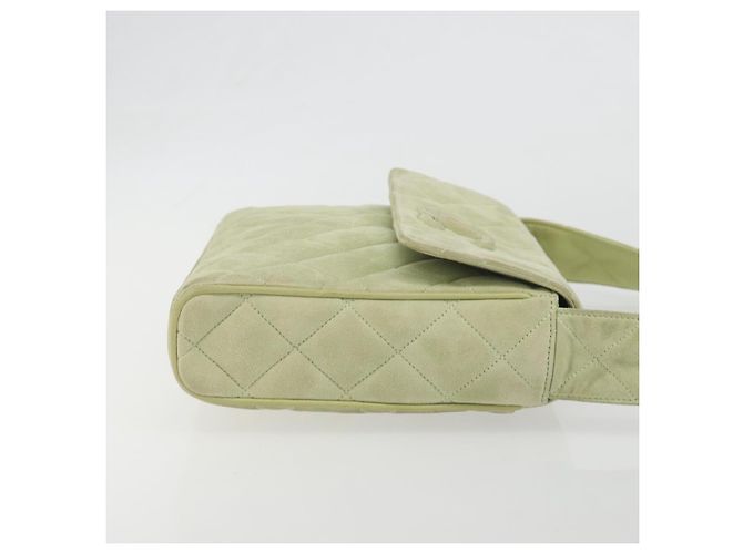Borsa a tracolla CHANEL Matelassé in camoscio verde con CC tono oro Auth BA14888A - vista 4