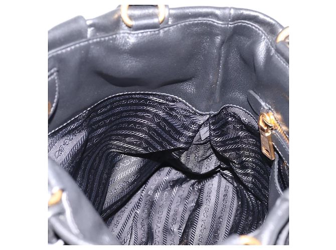 Borsa Tote PRADA in pelle di vitello Nero Oro Auth am12245SAM D'oro - vista 17