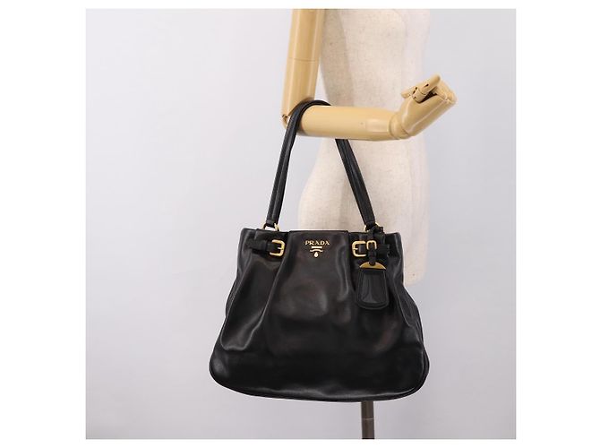 Borsa Tote PRADA in pelle di vitello Nero Oro Auth am12245SAM D'oro - vista 23
