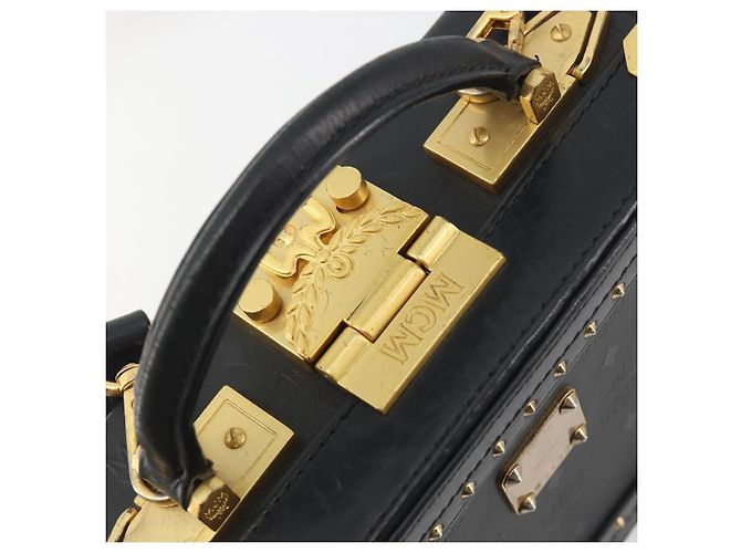 MCM Vicetos Logogram Mini Trunk PVC Leather 2way Black Gold Auth 196839A Nero D'oro - vista 16