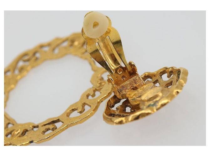 CHANEL Pierce Metal Gold Tone CC Auth 198818V - vista 17