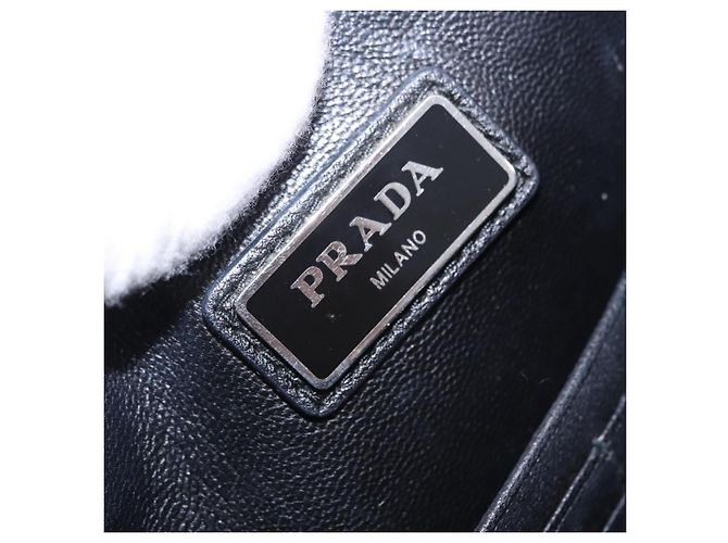 Saffiano Borsa a pochette PRADA in pelle Safiano Nero Argento Auth mr2853 - vista 14