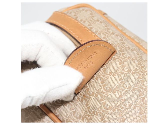 Céline Borsa a mano CELINE Macadam Canvas PVC Beige Gold Auth 196656A D'oro - vista 23