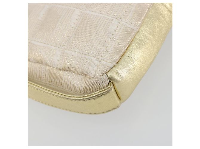 CHANEL Pochette New Travel Line Canvas Gold CC Auth 196660A D'oro - vista 11