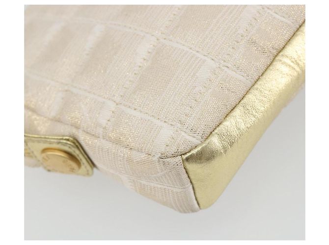 CHANEL Pochette New Travel Line Canvas Gold CC Auth 196660A D'oro - vista 13