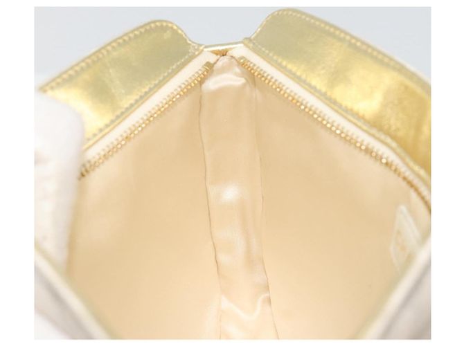 CHANEL Pochette New Travel Line Canvas Gold CC Auth 196660A D'oro - vista 19