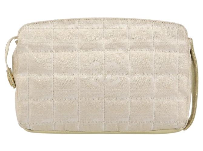 CHANEL Pochette New Travel Line Canvas Gold CC Auth 196660A D'oro - vista 3