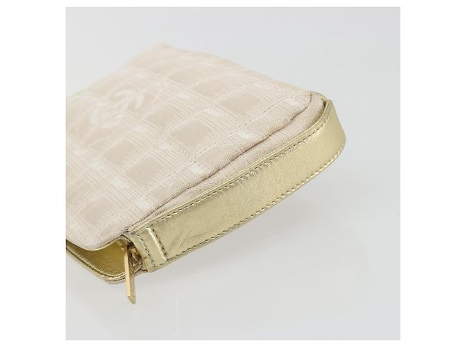 CHANEL Pochette New Travel Line Canvas Gold CC Auth 196660A D'oro - vista 7