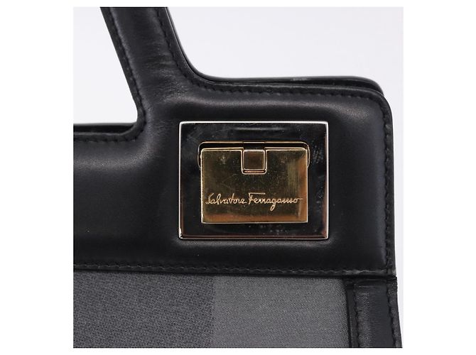 Borsa Salvatore Ferragamo Canvas Black Gold Tone Auth 198496A Nero - vista 15