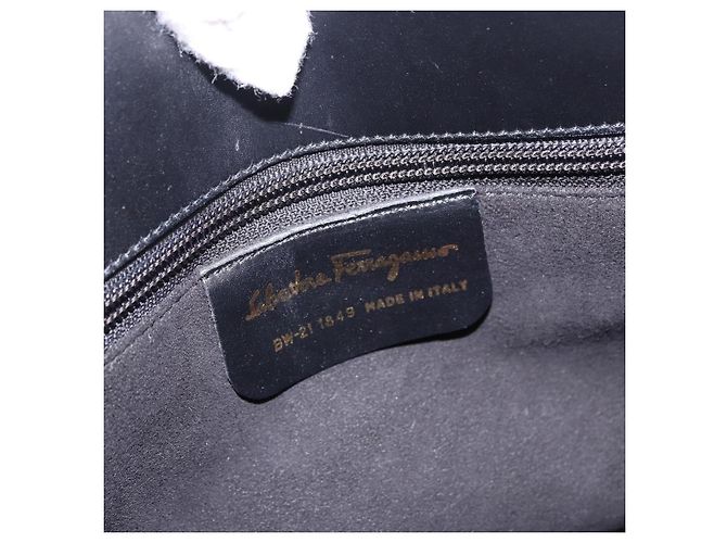 Borsa Salvatore Ferragamo Canvas Black Gold Tone Auth 198496A Nero - vista 16