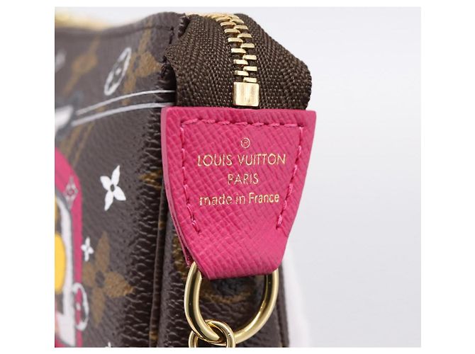 LOUIS VUITTON Vivienne Mini Pochette Accessoires Pouch M68490 LV Auth am12434M Monograma - vista 14