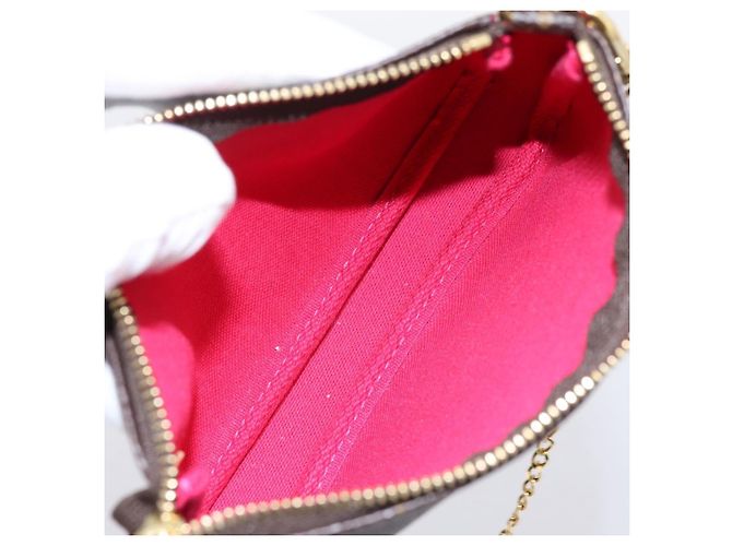 LOUIS VUITTON Vivienne Mini Pochette Accessoires Pouch M68490 LV Auth am12434M Monograma - vista 17