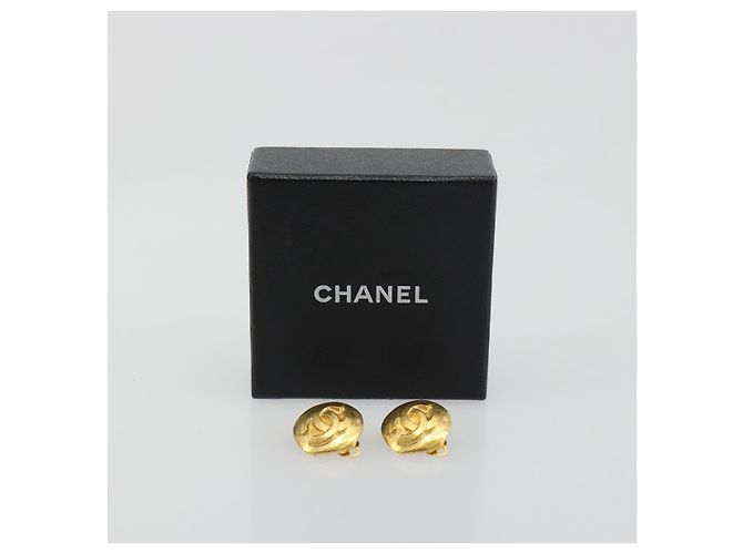 Brincos CHANEL Metal Tom Dourado CC Auth 198842V - vista 10