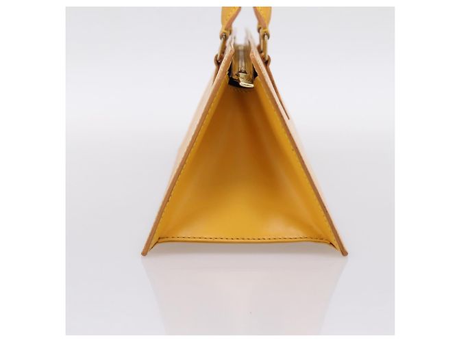 LOUIS VUITTON Epi Sac Triangle Hand Bag Yellow M52099 LV Auth 197532 Giallo - vista 4