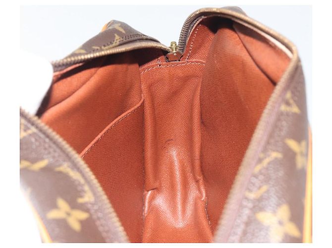 LOUIS VUITTON Monogram Compiegne 28 Clutch Bag M51845 LV Auth 197477 Monogramma - vista 15