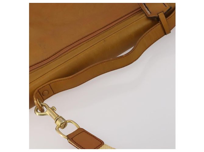 Funda para prendas LOEWE Anagram de cuero beige tono dorado Auth bs36558 - vista 9
