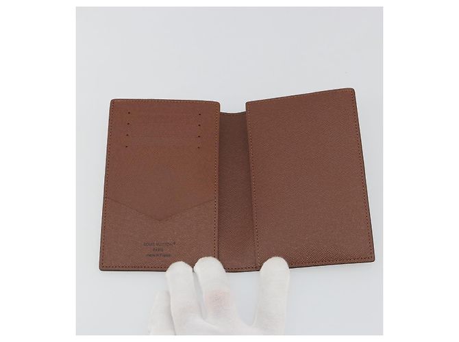 LOUIS VUITTON Monogram Couverture Passport Case M64502 LV Auth 197015SAM Monogramma - vista 13