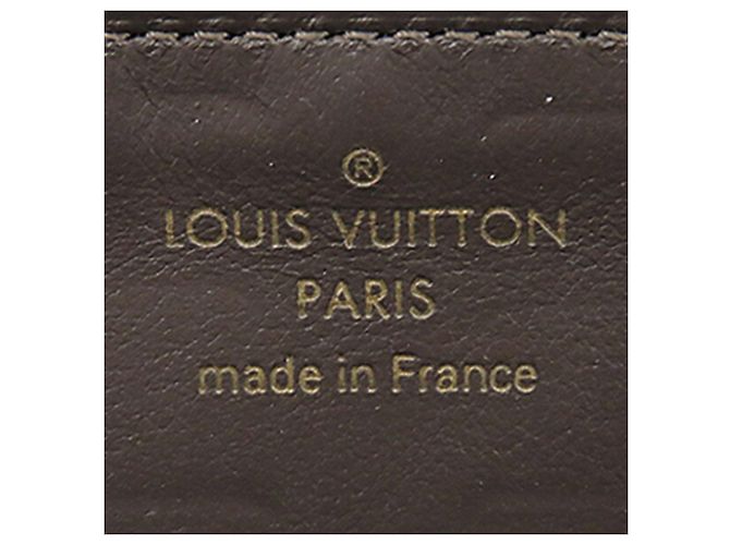 Portafoglio lungo Louis Vuitton Capucines in pelle Taurillon beige - vista 5