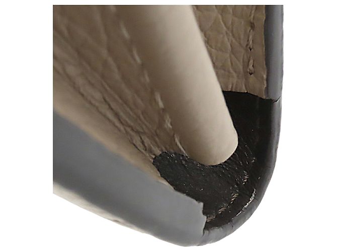 Portafoglio lungo Louis Vuitton Capucines in pelle Taurillon beige - vista 8