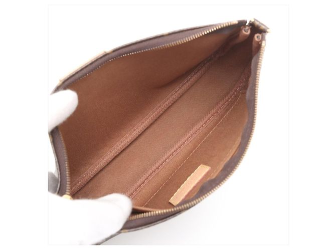 Louis Vuitton Multi Pochette Accessoires Canvas Pouch Crossbody Monogram Marrone - vista 12