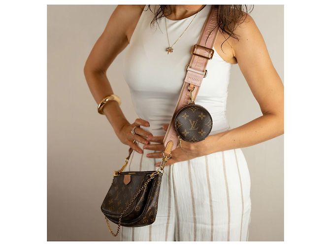 Louis Vuitton Multi Pochette Accessoires Canvas Pouch Crossbody Monogram Marrone - vista 3