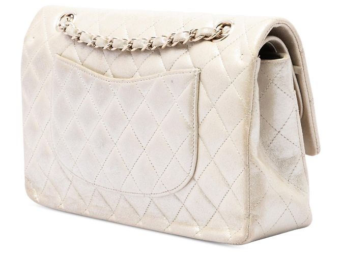 Borsa a tracolla Chanel Medium Classic Double Flap in vitello iridescente oro D'oro - vista 2
