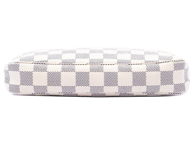 Borsa a tracolla Louis Vuitton Damier Azur Pochette Accessoires Bianca Bianco - vista 3