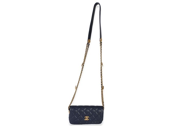 Gabrielle Porta teléfono Chanel Navy Quilted Caviar Twist Your Buttons con cadena Azul - vista 5