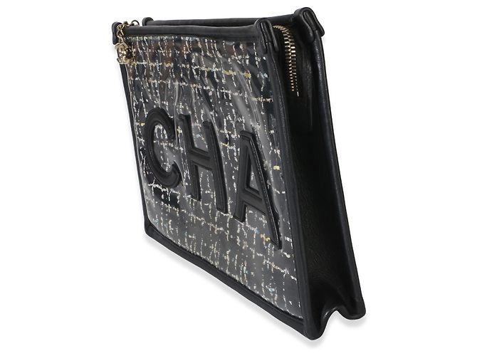 Gabrielle Pouch Grande Chanel in Tweed Nero, PVC e Pelle di Agnello con Logo - vista 3