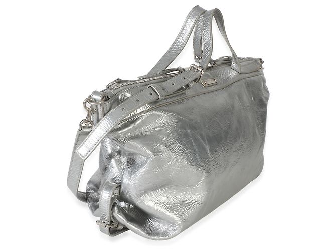 Saint Laurent Medium ID Schultertasche aus silbernem metallischem Crash-Kalbsleder - Ansicht 4